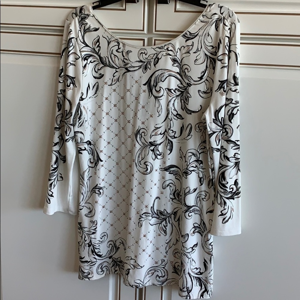 WHBM WOW scoop neck with lower scoop back